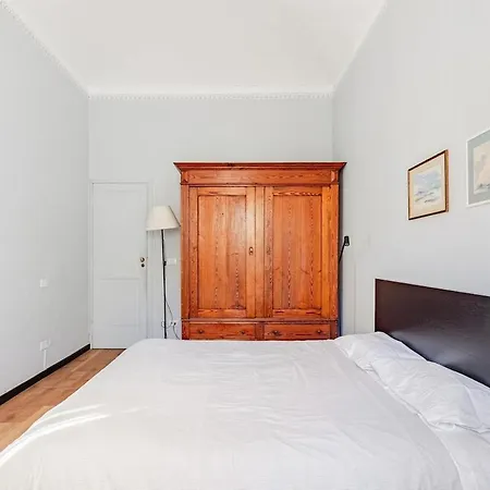 Center Renovated In A Historic Building Near The Po River * Turyn