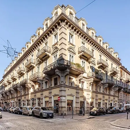 아파트 Center Renovated In A Historic Building Near The Po River *