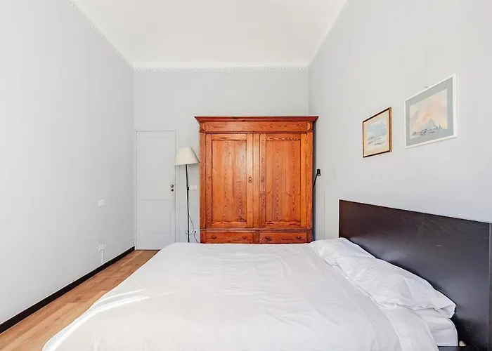 Center Renovated In A Historic Building Near The Po River * Turyn